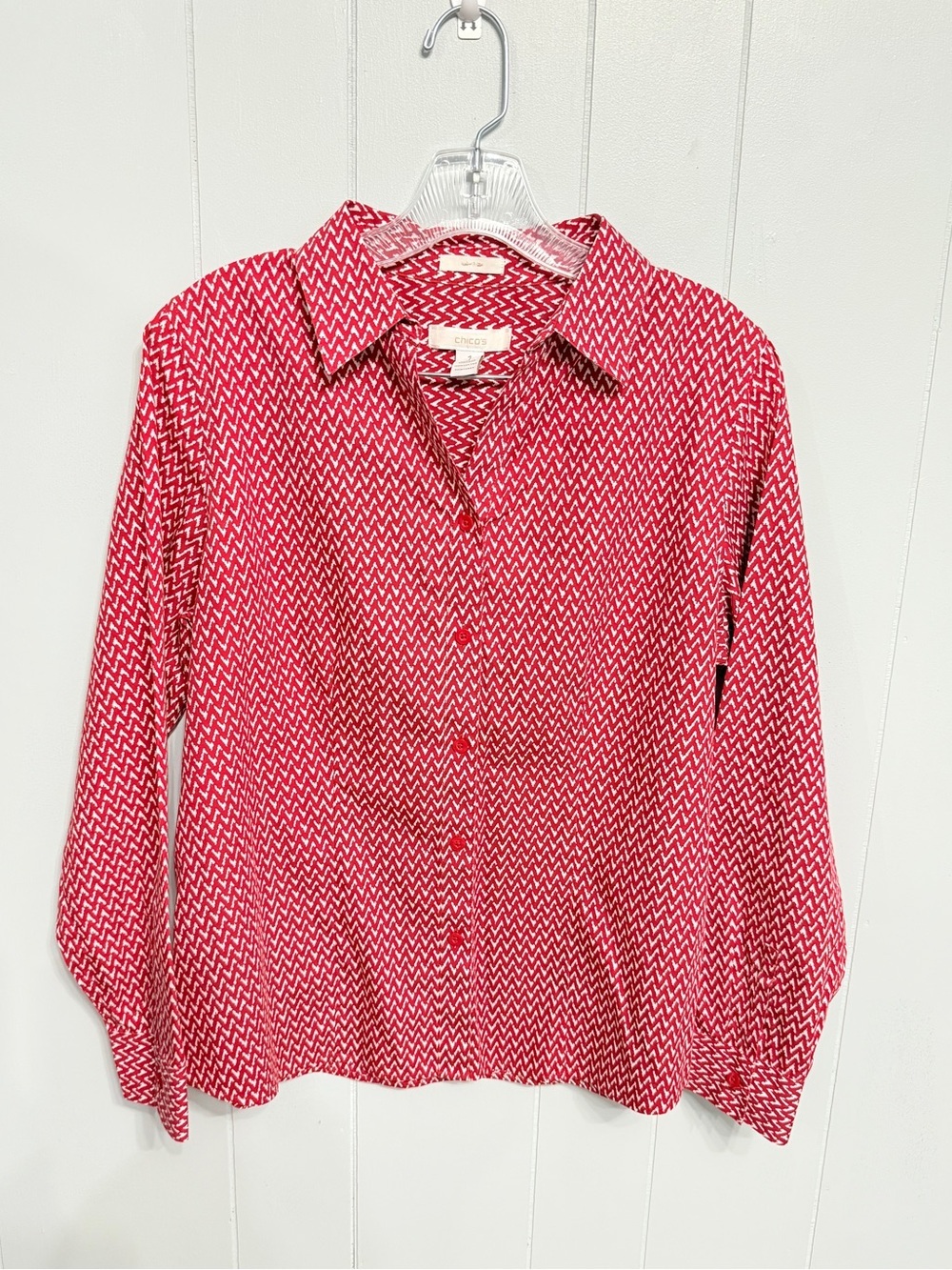 #18)  Chico's Red and White Cotton Geometric Button-Up Blouse